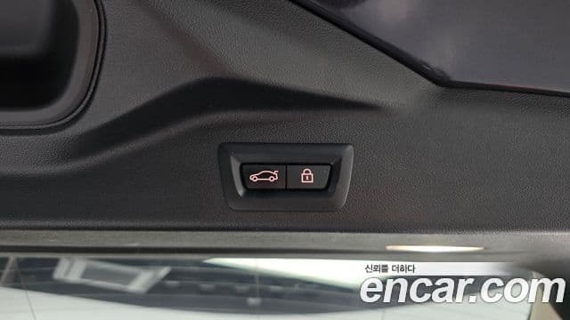 BMW X5 2022 — Photo 18/34