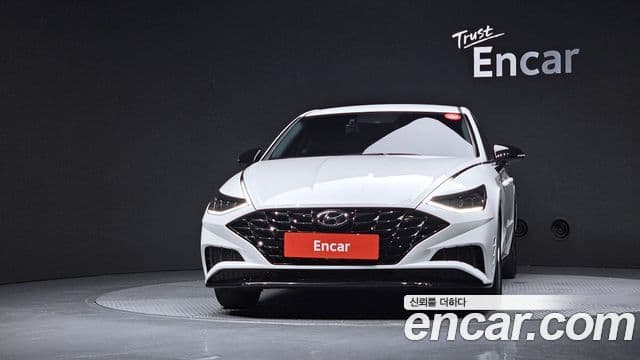 Hyundai Sonata 2022 — ფოტო 3/20