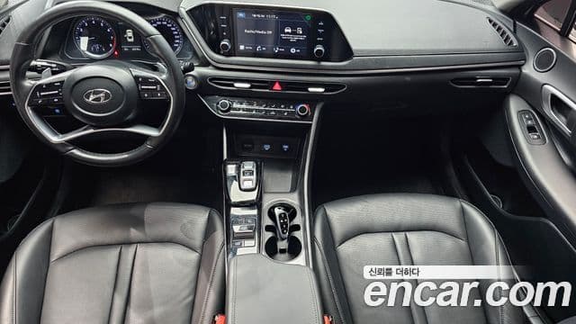 Hyundai Sonata 2022 — ფოტო 7/20