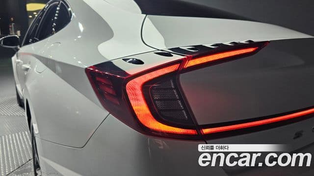 Hyundai Sonata Hybrid 2022 — Şəkil 1/30