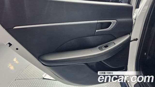 Hyundai Sonata Hybrid 2022 — Şəkil 12/30