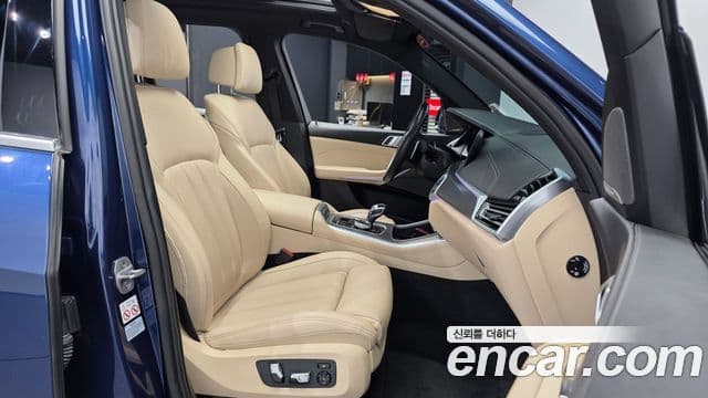 BMW X5 2021 — фото 11 из 20
