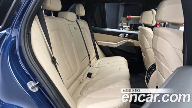BMW X5 2021 — фото 12 из 20