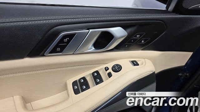 BMW X5 2021 — ფოტო 7/34