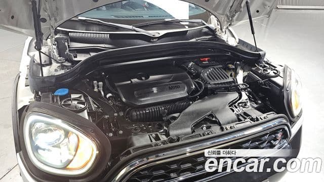 Mini Cooper S Countryman 2020 — ფოტო 6/20