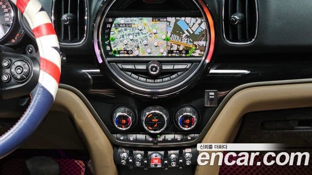 Mini Cooper S Countryman 2020 — ფოტო 13/20