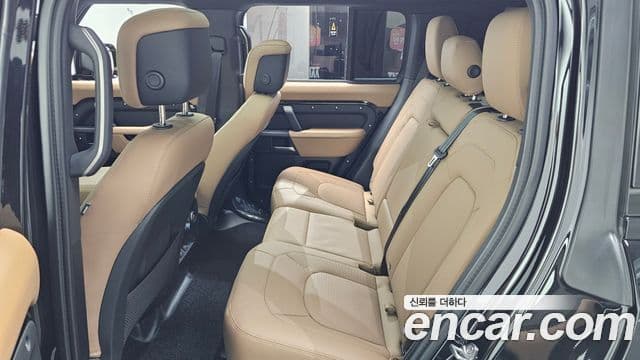 Land Rover Defender 2025 — ფოტო 4/20