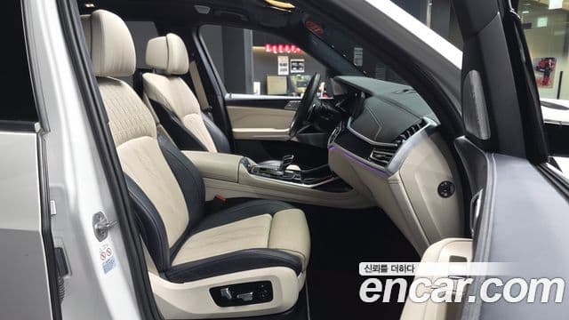 BMW X7 2021 — Şəkil 12/20
