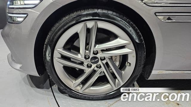 Genesis Electrified G80 2024 — фото 5 из 20