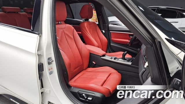 BMW 3 Series 2018 — Şəkil 10/20