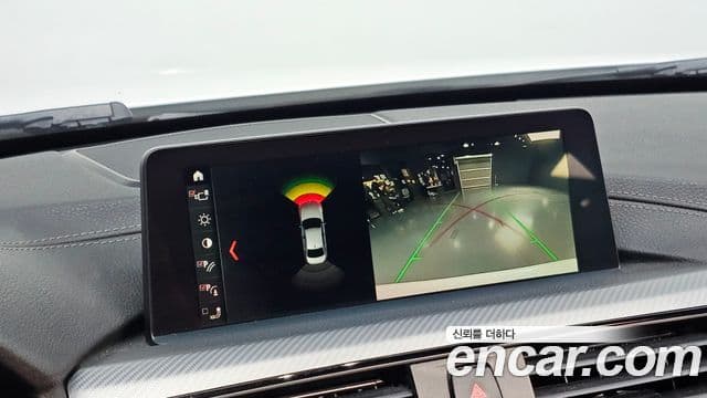 BMW 3 Series 2018 — Şəkil 16/20