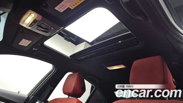 BMW 3 Series 2018 — Şəkil 18/20