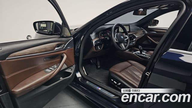 BMW 5 Series 2020 — ფოტო 10/20