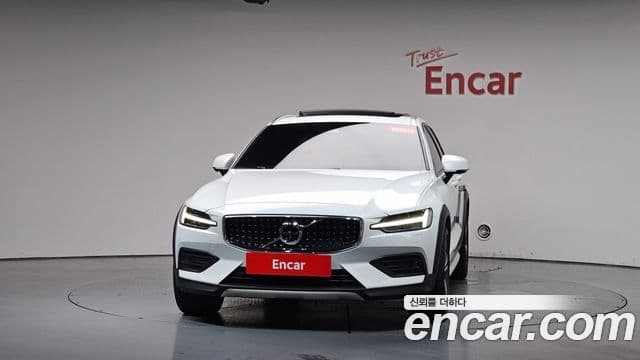 Volvo V60 Cross Country 2020 — Şəkil 3/20