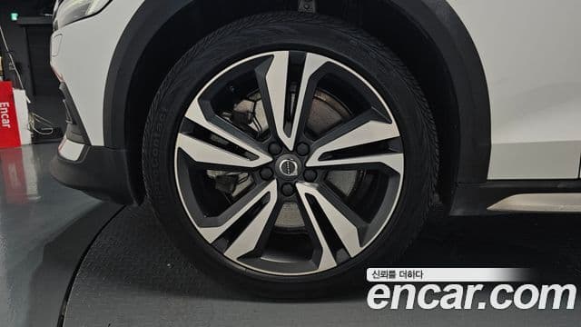 Volvo V60 Cross Country 2020 — Şəkil 5/20