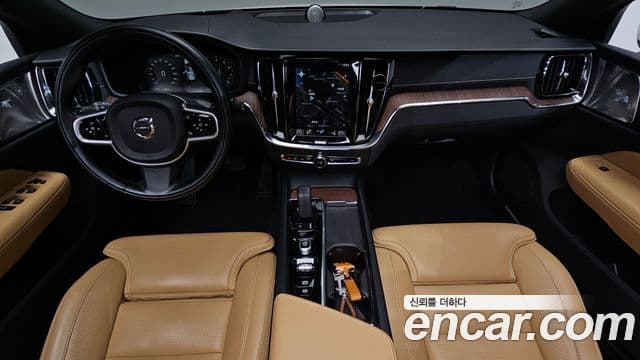 Volvo V60 Cross Country 2020 — Şəkil 7/20