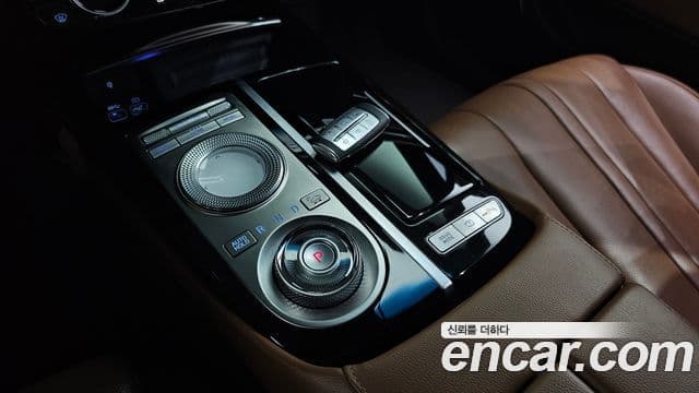 Genesis Electrified G80 2021 — Şəkil 9/20