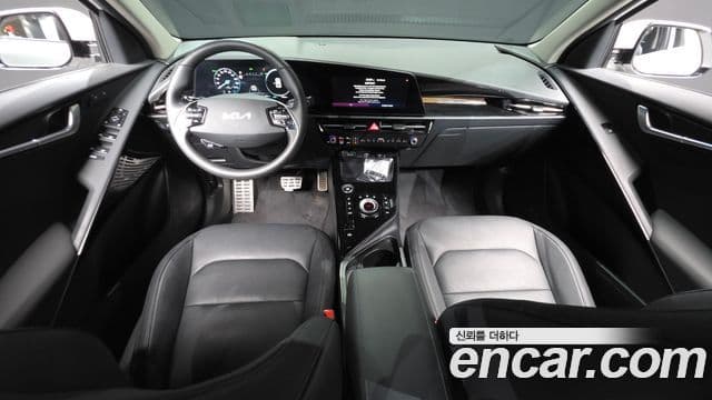 Kia Niro 2024 — ფოტო 7/20