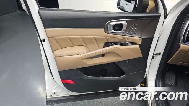 Kia Sorento 2025 — Photo 10/33