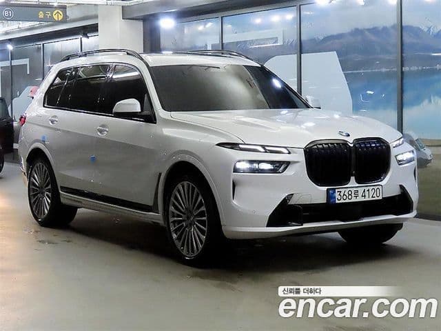 BMW X7 2023 — ფოტო 20/20