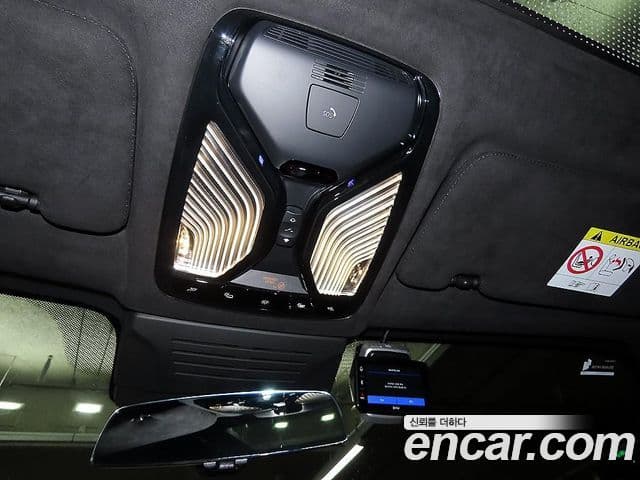 BMW X7 2023 — ფოტო 13/20