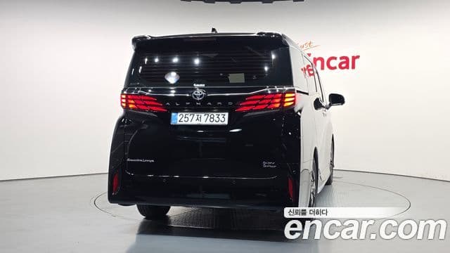 Toyota Alphard 2024 — ფოტო 4/20
