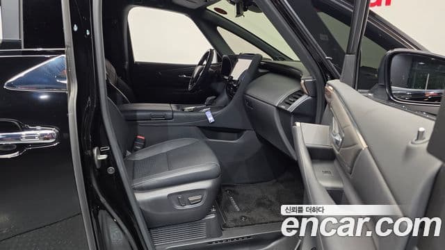 Toyota Alphard 2024 — ფოტო 11/20