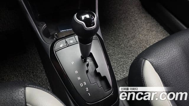 Kia All New Morning 2023 — Şəkil 9/20