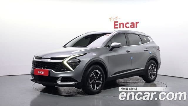 Kia Sportage 2022 — Фото 1/20