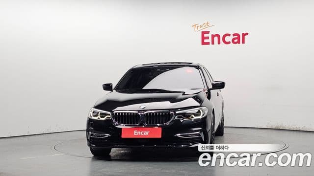 BMW 5 Series 2019 — ფოტო 3/20