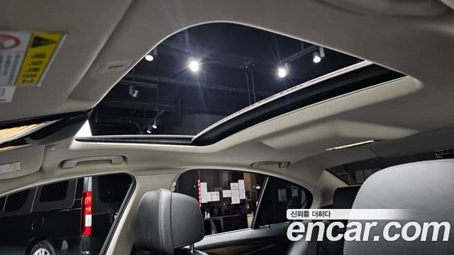 BMW 5 Series 2019 — ფოტო 19/20