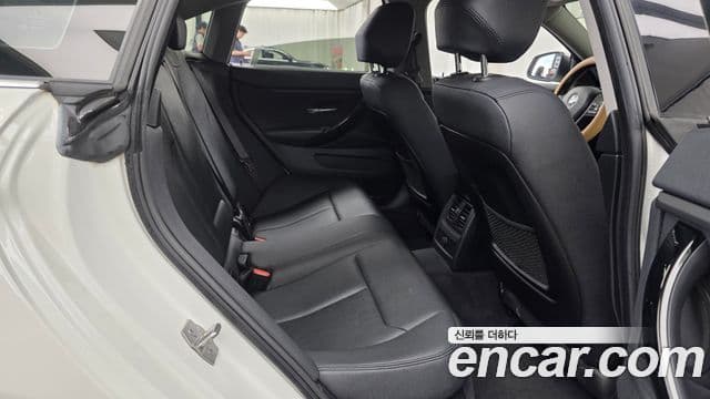 BMW 4 Series 2019 — Şəkil 11/20