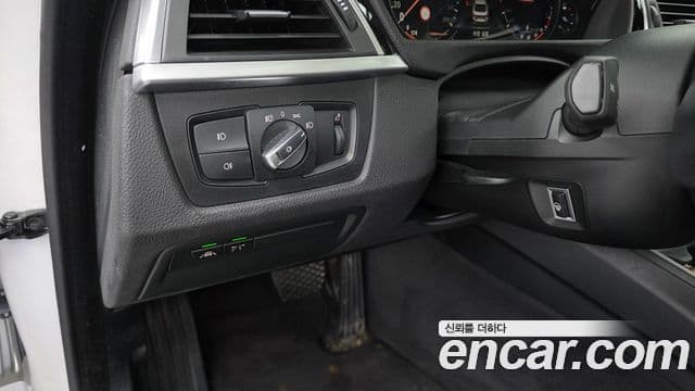 BMW 4 Series 2019 — Şəkil 17/20