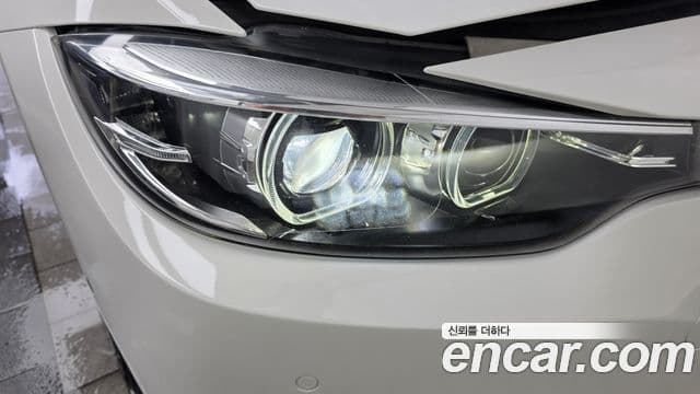 BMW 4 Series 2019 — ფოტო 22/32