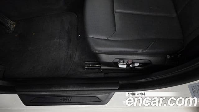 BMW 4 Series 2019 — ფოტო 13/32
