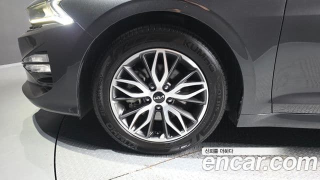 Kia K5 2023 — ფოტო 5/20