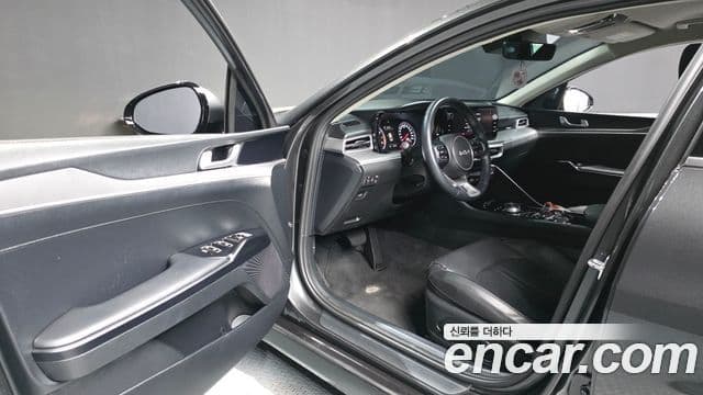 Kia K5 2023 — ფოტო 10/20