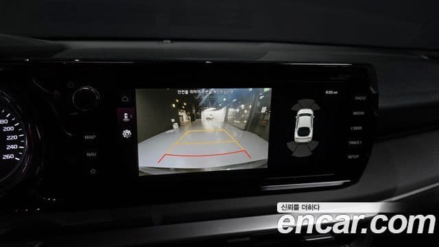 Kia K5 2023 — ფოტო 16/20