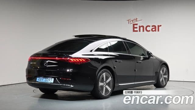 Mercedes-Benz EQS 2022 — ფოტო 22/37