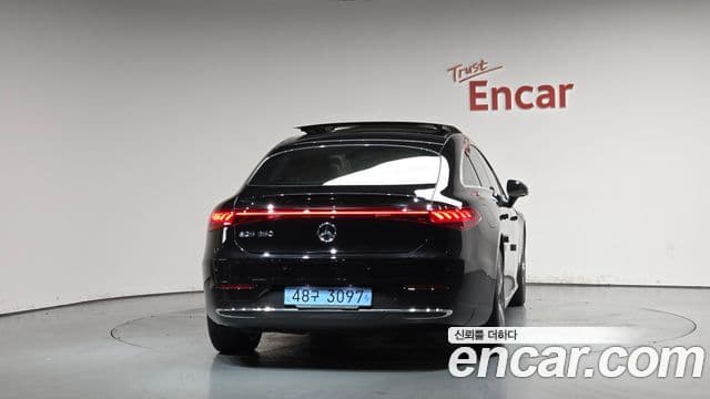 Mercedes-Benz EQS 2022 — ფოტო 33/37