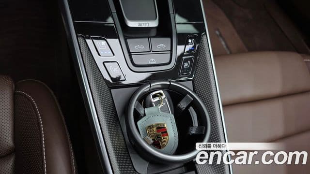Porsche 911 2024 — ფოტო 17/20