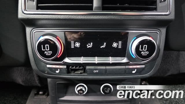 Audi Q7 2019 — Şəkil 17/20