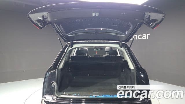 Audi Q7 2019 — Şəkil 20/20