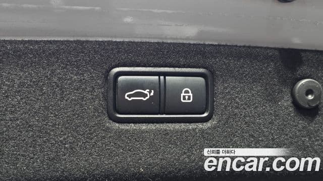 Genesis G70 2018 — Şəkil 19/20