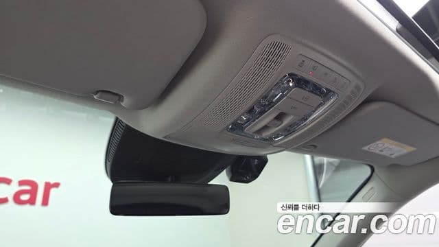 Mercedes-Benz GLE-Class 2021 — Photo 5/32