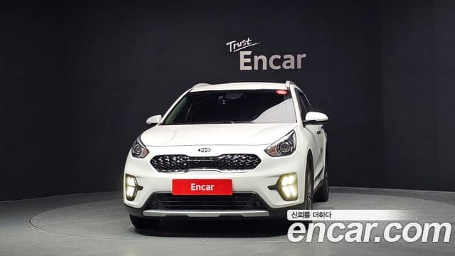 Kia Niro 2020 — Фото 3/20