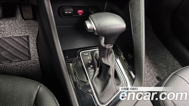Kia Niro 2020 — Фото 9/20