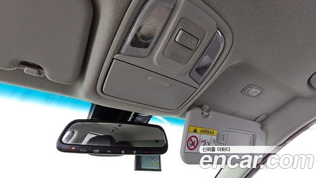 Kia Niro 2020 — Фото 18/20