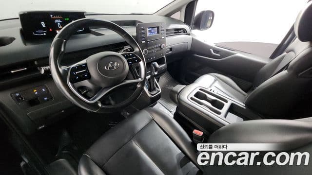 Hyundai Staria 2021 — Фото 7/20