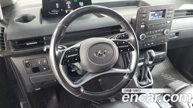 Hyundai Staria 2021 — Фото 12/20
